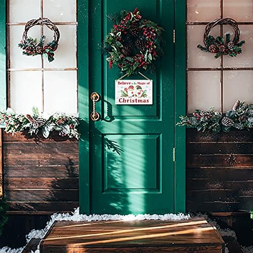 Iarttop סנטה גנום עם פתיתי שלג עץ סימן 9x9.8 , תאמין בקסם של שלט חג המולד לוח עץ תלייה באמנות קיר,