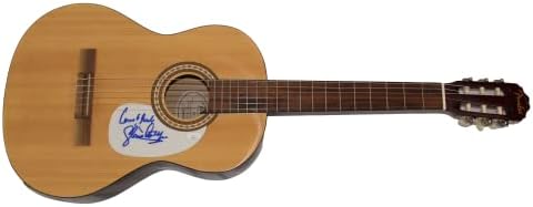 גלוריה אסטפן חתמה על חתימה בגודל מלא פנדר גיטרה אקוסטית עם ג 'יימס ספנס אימות ג' סא קואה - זמרת יפה, קונגה, חותכת